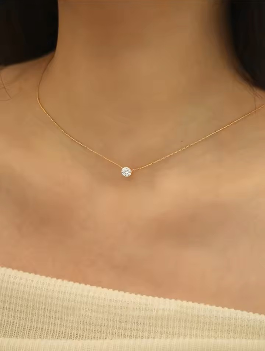 "Pure Love" – Minimalistic Zirconia Necklace