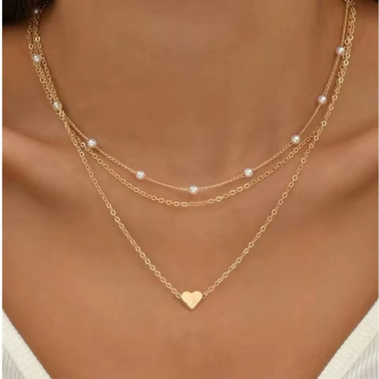 "Amour Perlé" – 3-Layer Heart & Pearl Necklace